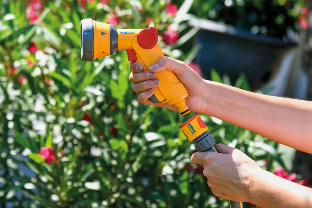 HOZELOCK 2679 MULTI SPRAY SOFT TOUCH GUN WITH 5 SPRAY PATTERNS